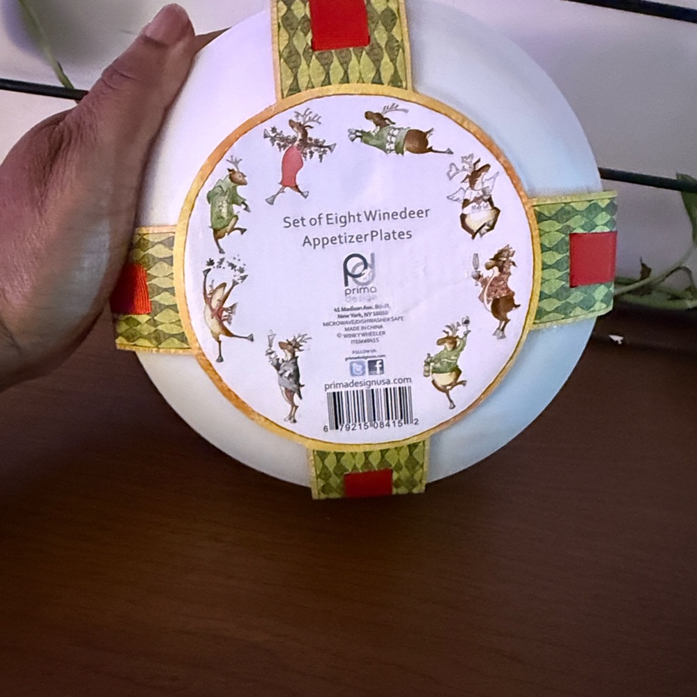 Set of Eight Winedeer Appetizer Plates